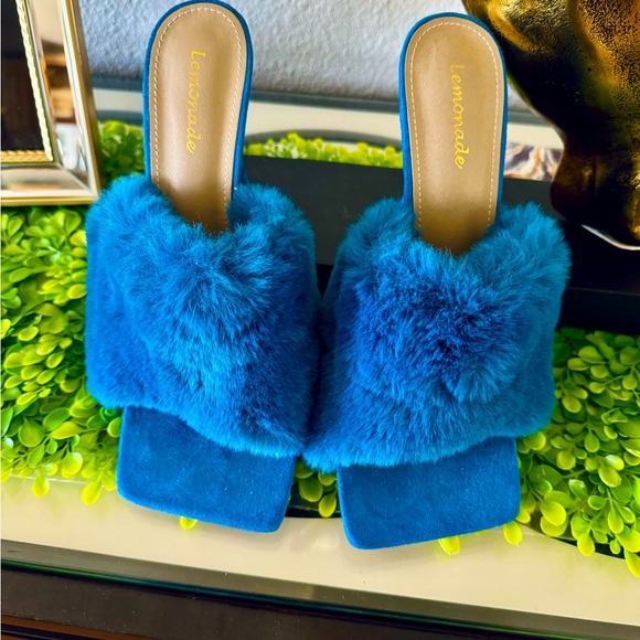 Lemonade Heels - Picture 1 of 3